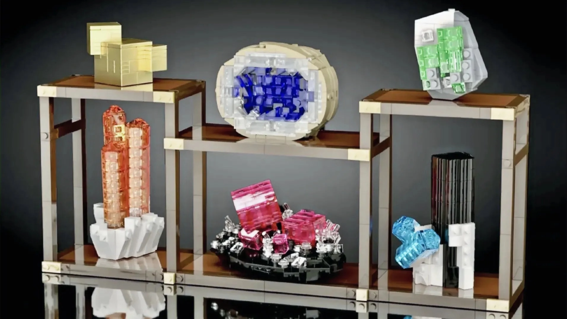 Recycled plastic Fish Model LEGO IDEAS 21362 Minerals Display