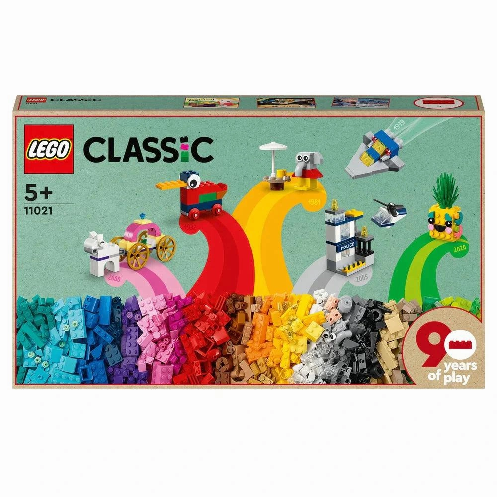 LEGO CLASSIC 11021 90 Years of Play Bricks Iconic Models Set Villain Figure Hero Figure