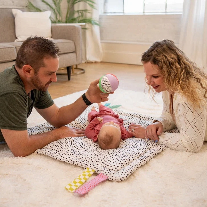 Ghostly Treats Scary Ornaments Wimmer Seek & Explore Mat